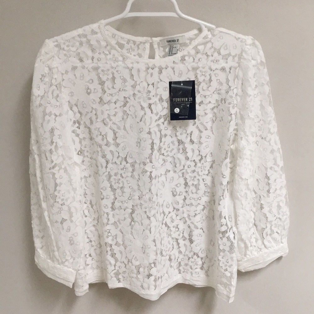NWT! White F21 Floral Lace Keyhole & Button Blouse